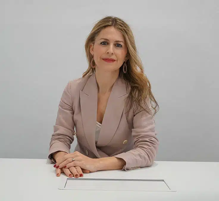 ESCRIVÁ, VANNESA 736 Vanessa Escriva