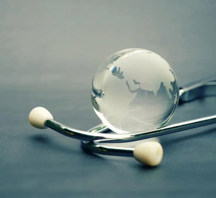 María Neira: “If companies like MAPFRE are offering to vaccinate, we should accept those resources”