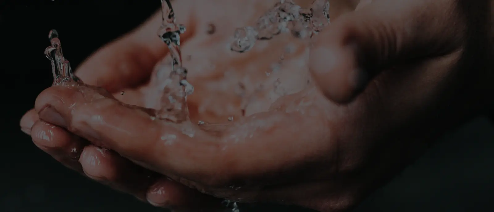 Use this infographic to differentiate the symptoms of COVID-19 from similar symptoms caused by other infections